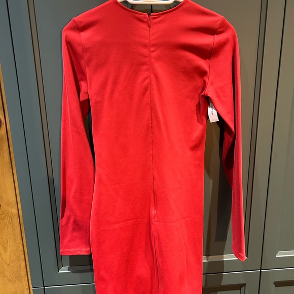 Red mini dress - Picture 4 of 4